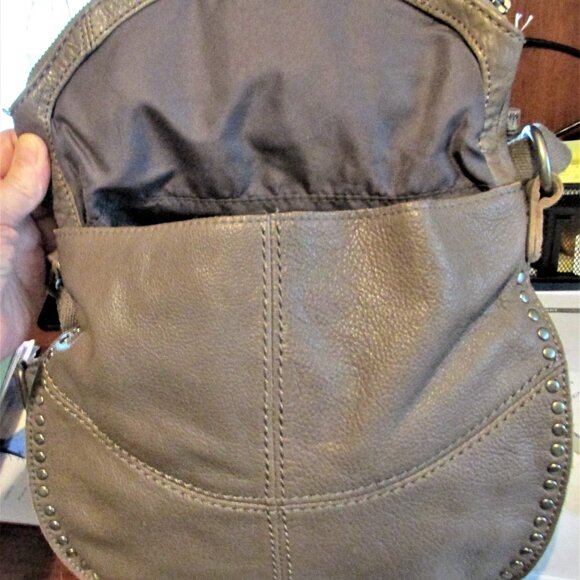 The Sak Elephant Colored Soft Leather - Picture 3 of 9